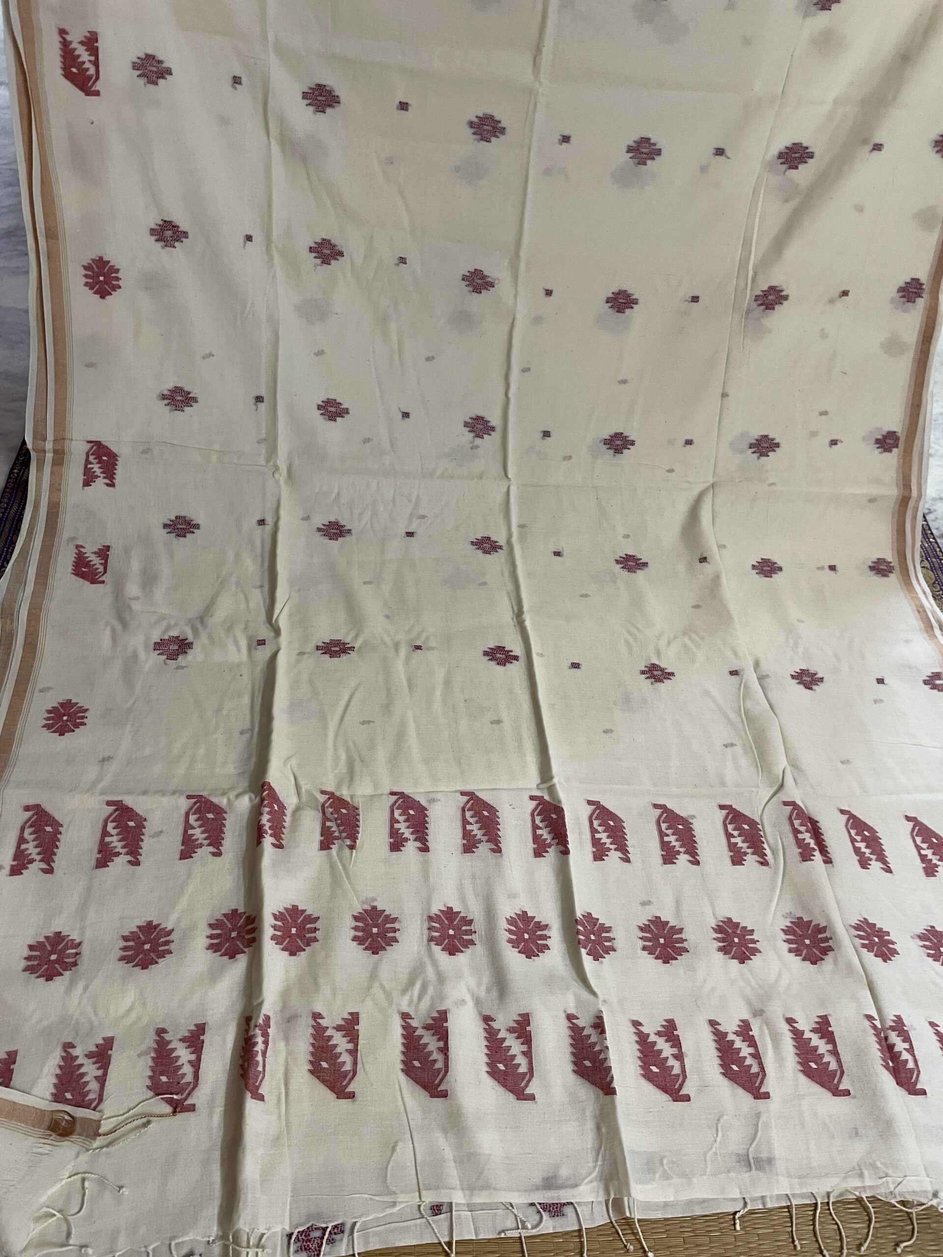 ANTARA - Handspun cotton jamdani saree with kantha motifs - Image 2