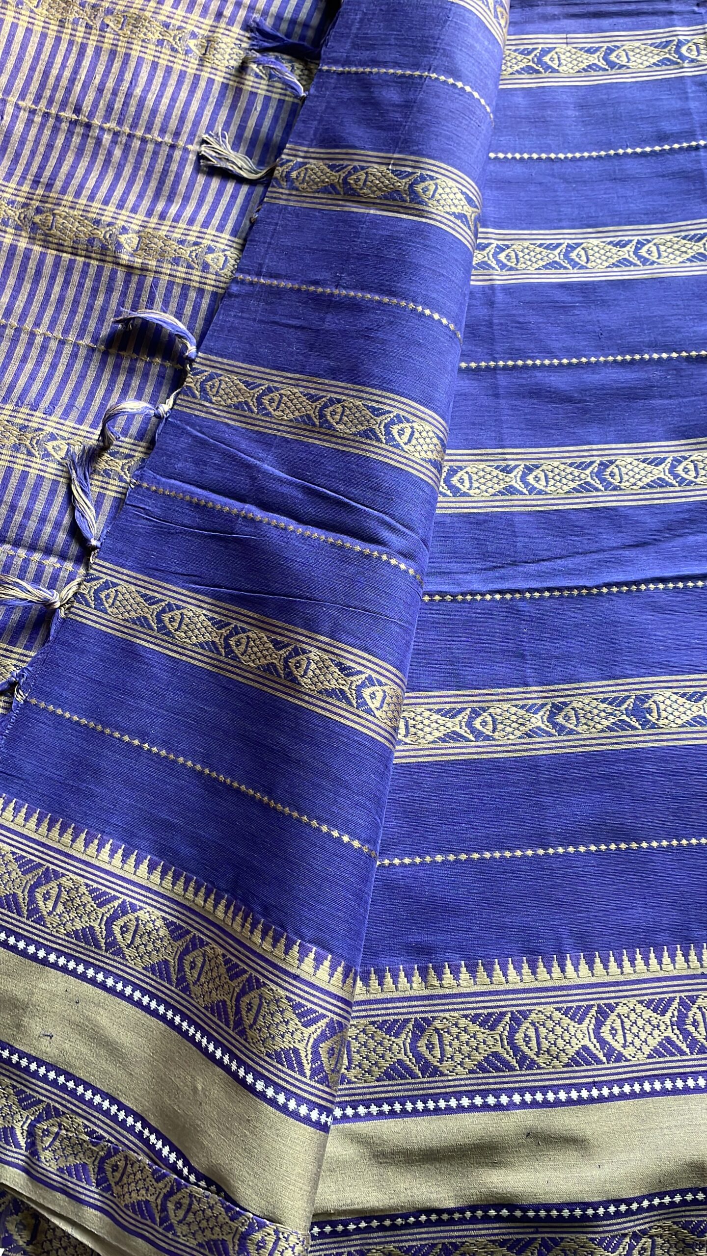 MEGHNA - Begumpuri cotton saree with fish motifs - Image 2