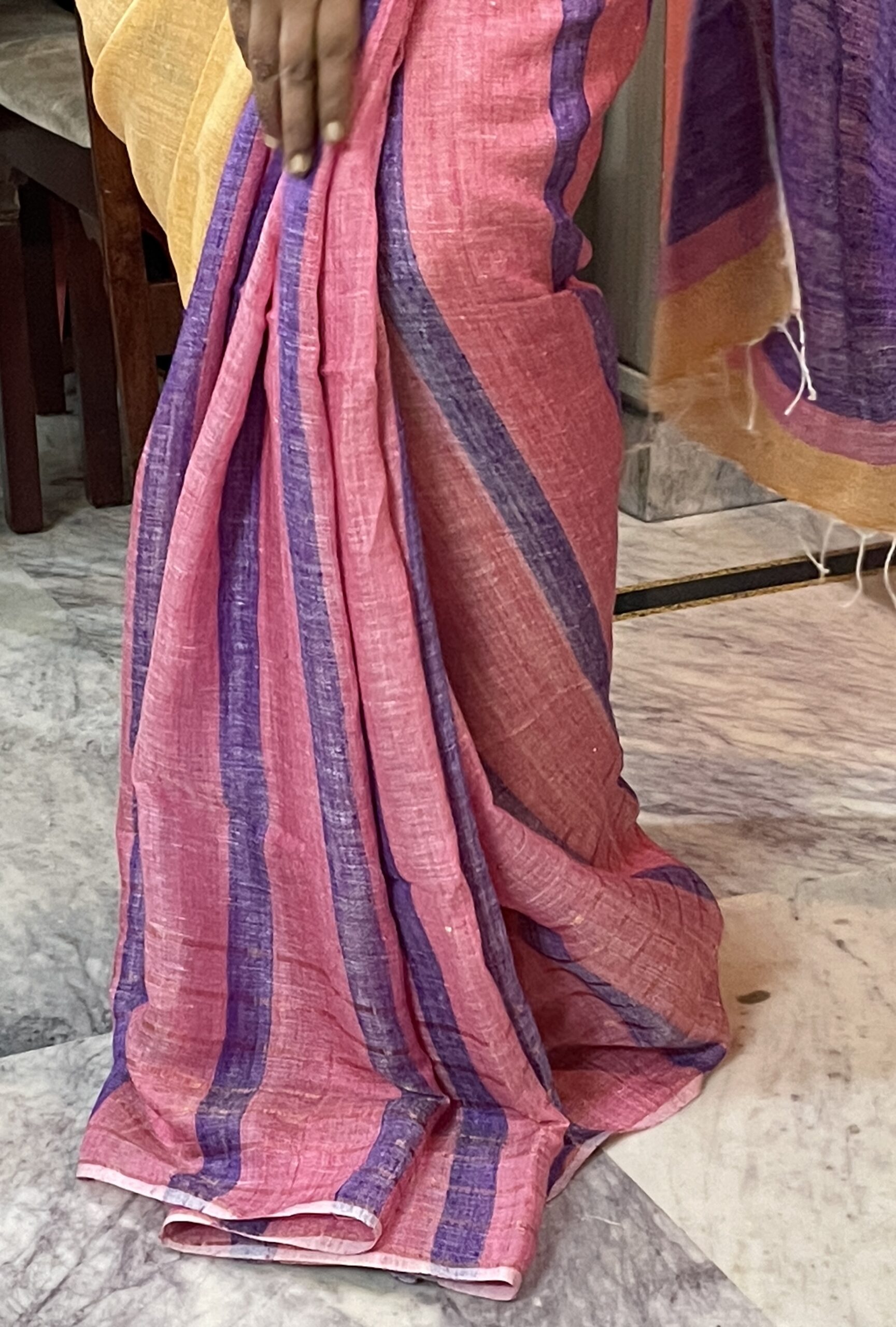 RANGAA - Multicoloured striped linen saree - Image 4