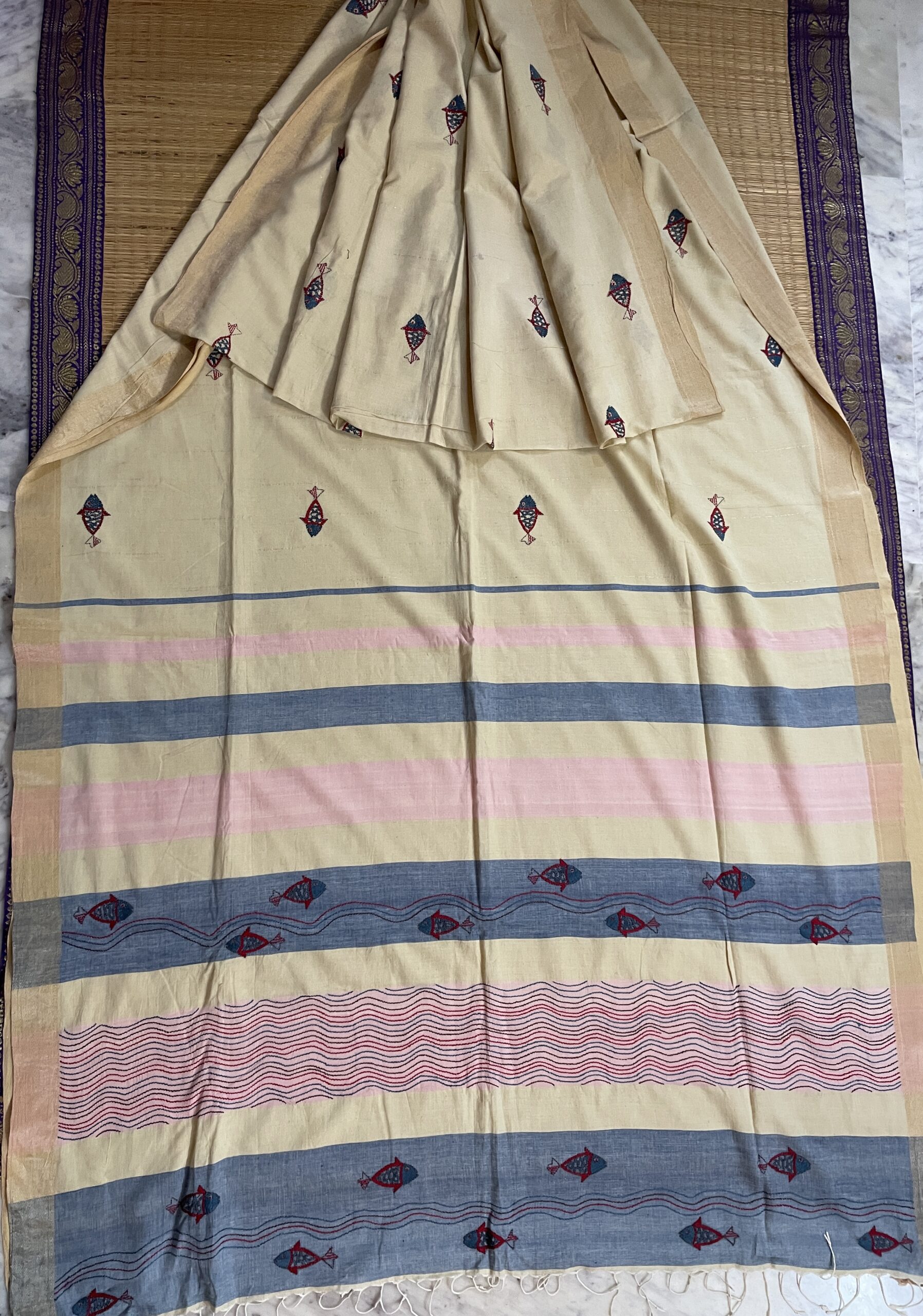 SOUMI - Handspun cotton saree with kantha motifs