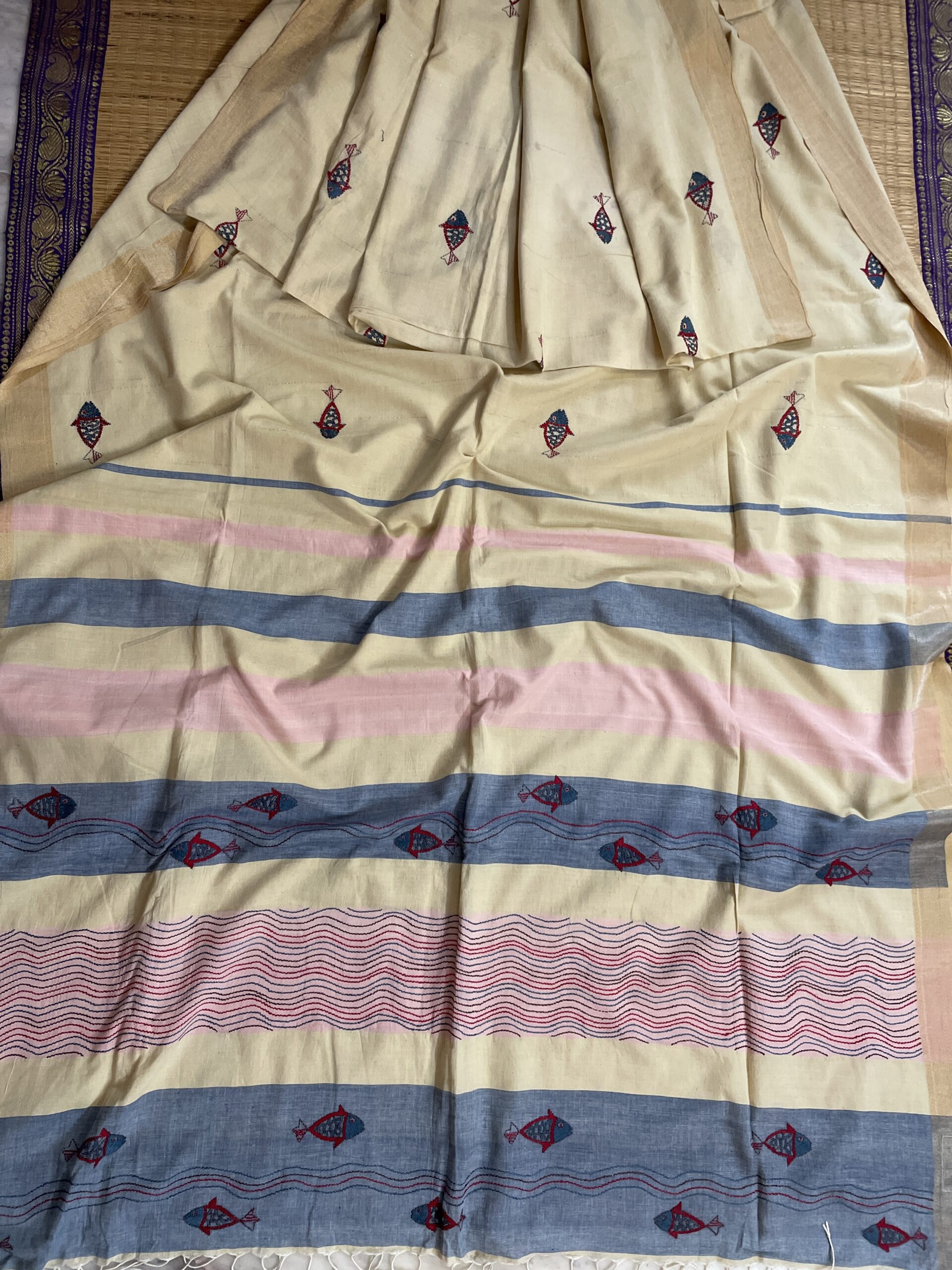 SOUMI - Handspun cotton saree with kantha motifs - Image 3