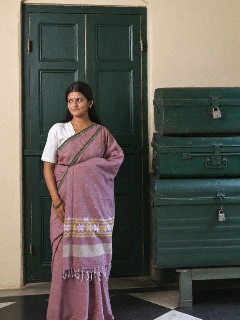 ARPITA - Handwowoven cotton saree with tiny motifs on the body and a traditional jamdani pallu